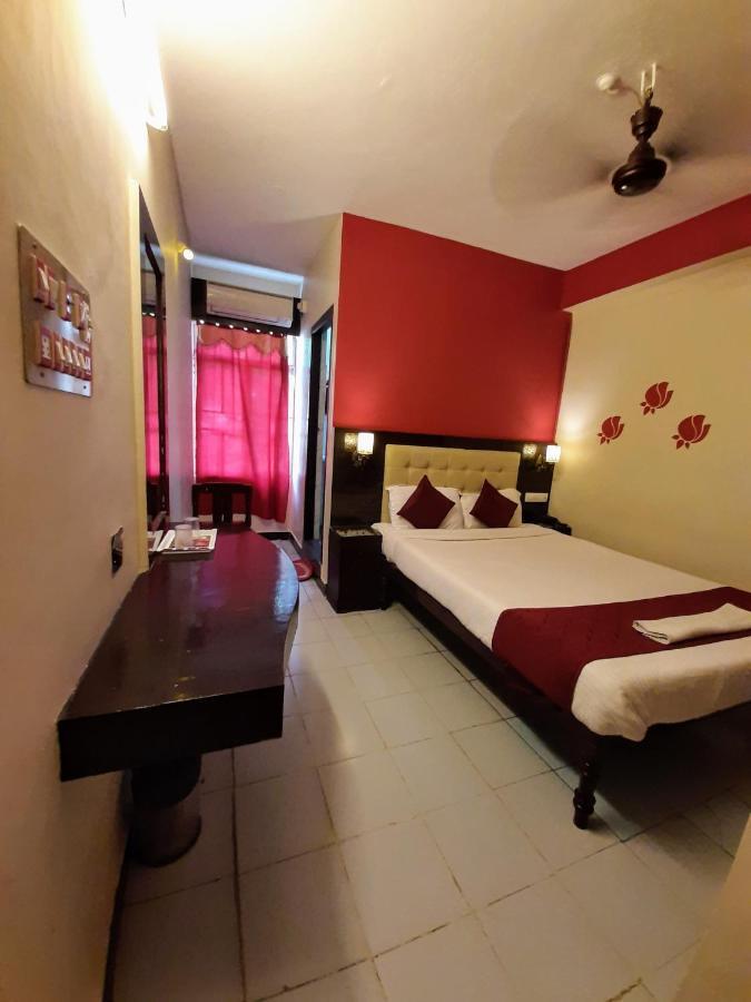 Ravi Krishna Inn Пондичерри Экстерьер фото