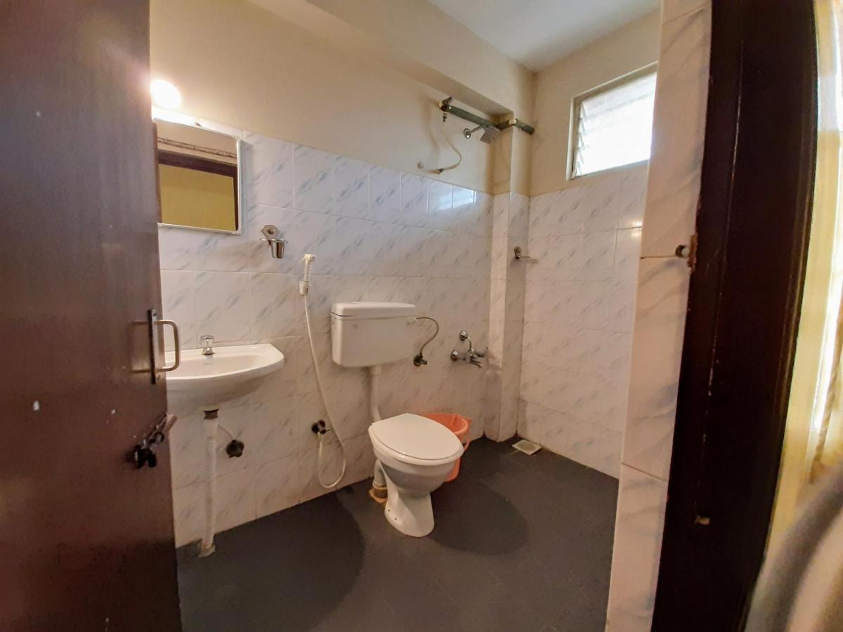 Ravi Krishna Inn Пондичерри Экстерьер фото